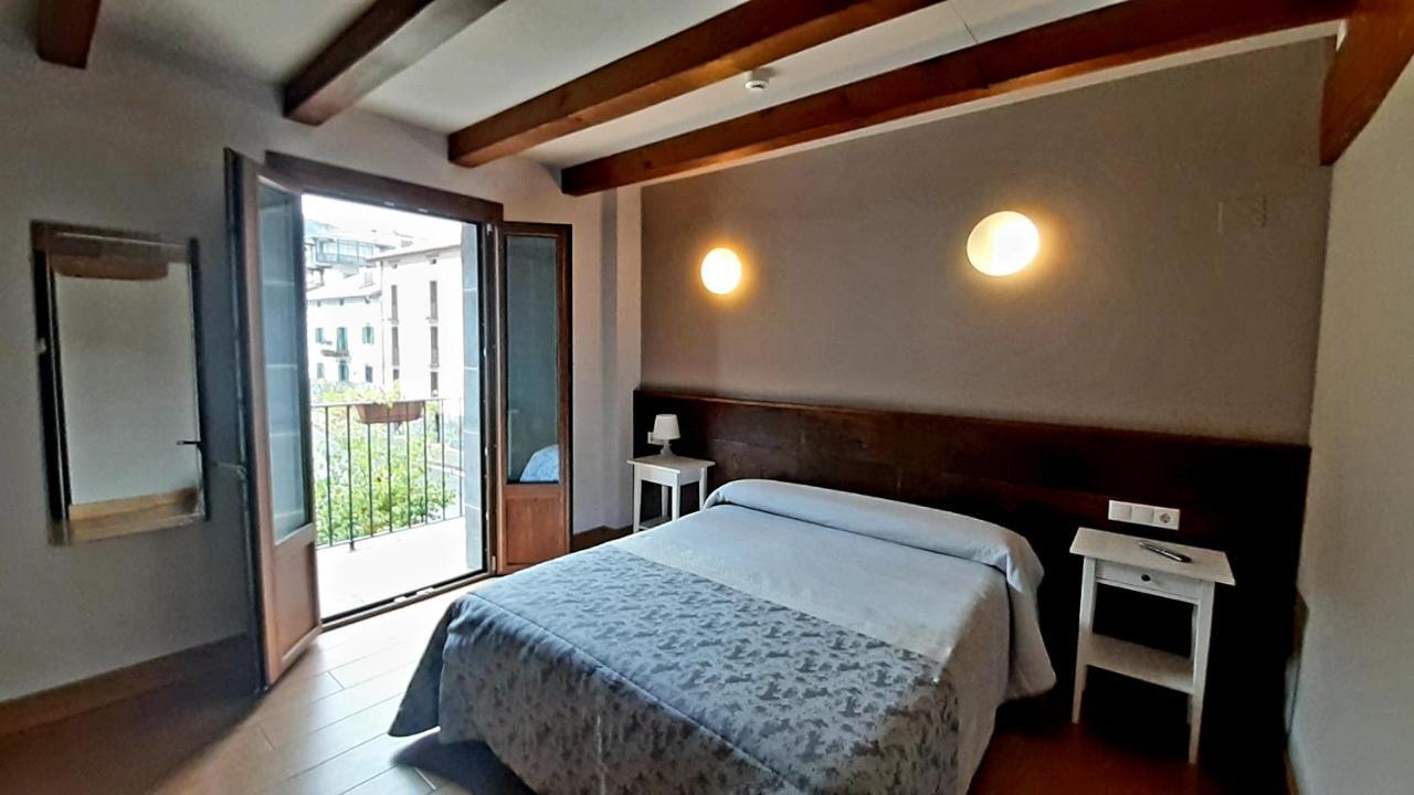 Hostal-Cicloturismo Lopenea Leitza  Exteriör bild