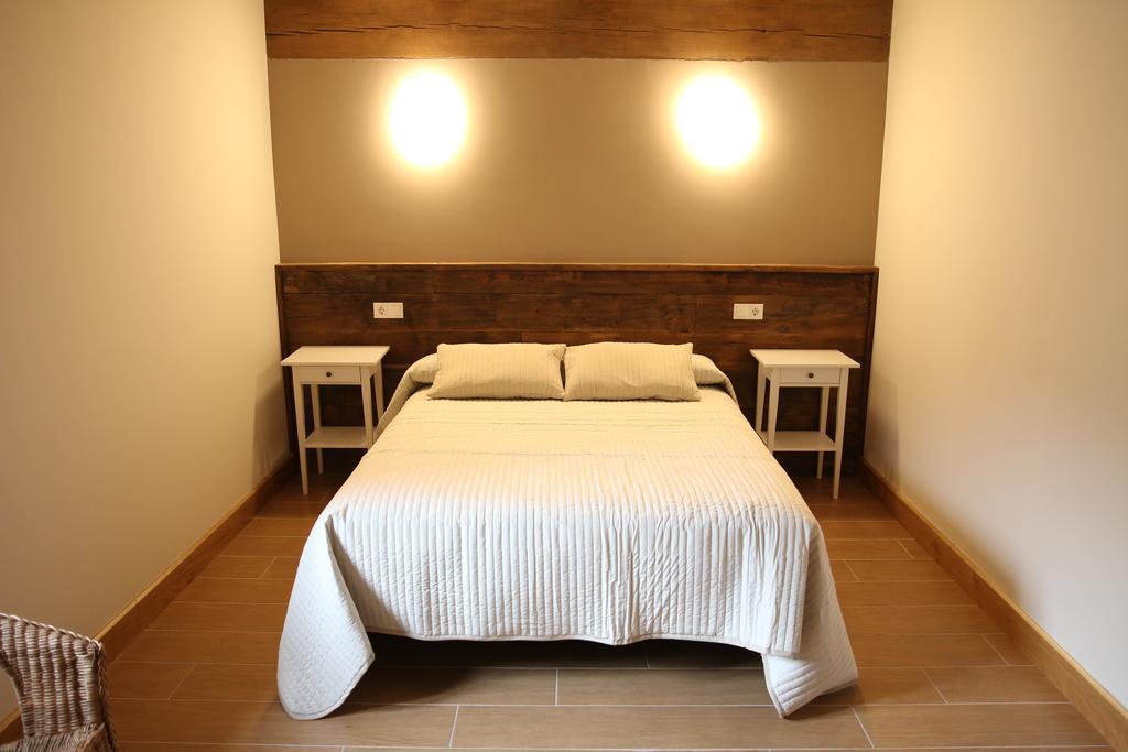Hostal-Cicloturismo Lopenea Leitza  Rum bild